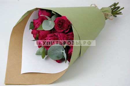 Букет роз Малиновый звон купить в Москве недорого